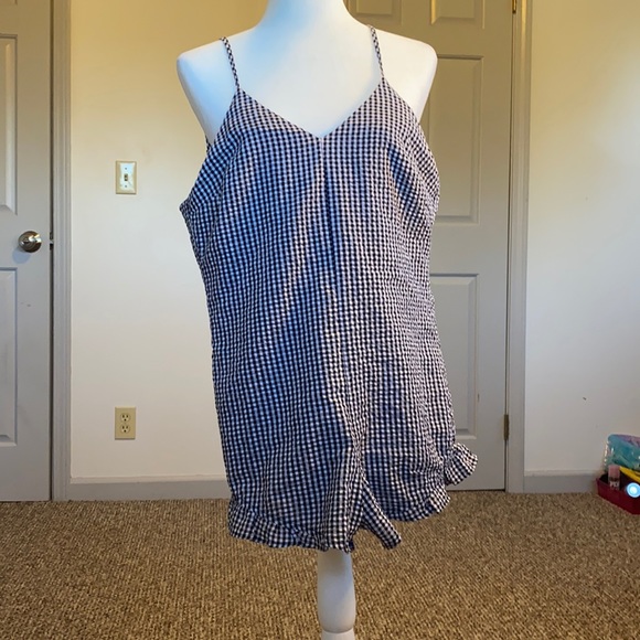 Adorable romper 🖤 - Picture 1 of 2